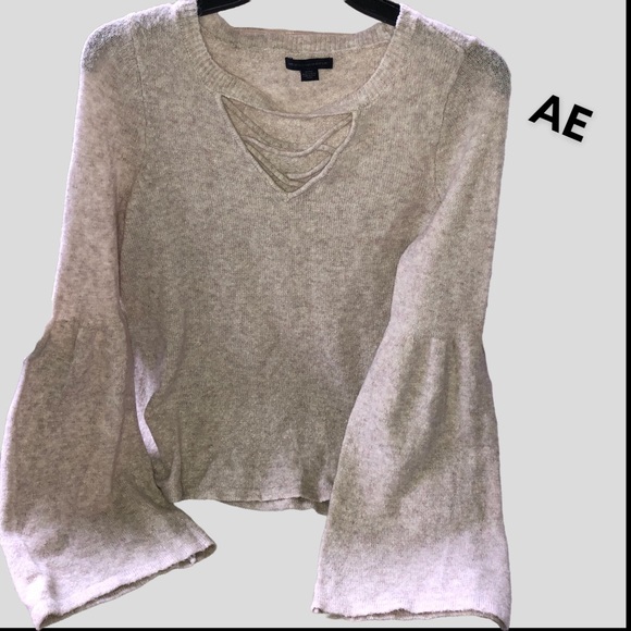 AE bell sleeve Sweater - Picture 4 of 9